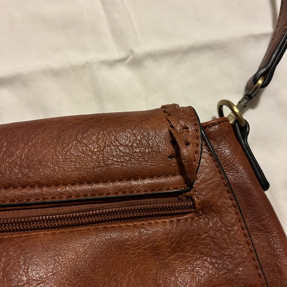 Jen & Co Penelope Crossbody - Picture 5 of 6